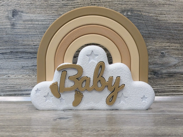 Regenboog naamdecoratie met voetjes Gepersonaliseerde regenboog naamdecoratie voor de babykamer